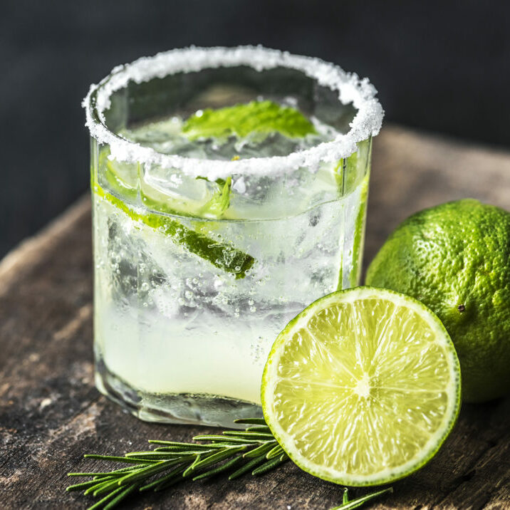 Fresh lime drinks macro shot